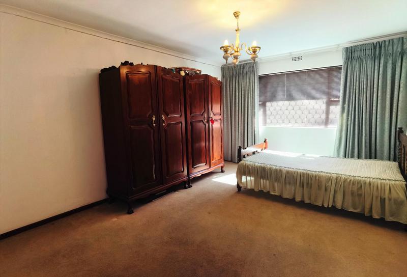 6 Bedroom Property for Sale in Cravenby Western Cape